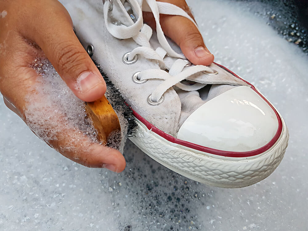 Cleaning Sneakers the Professional Way