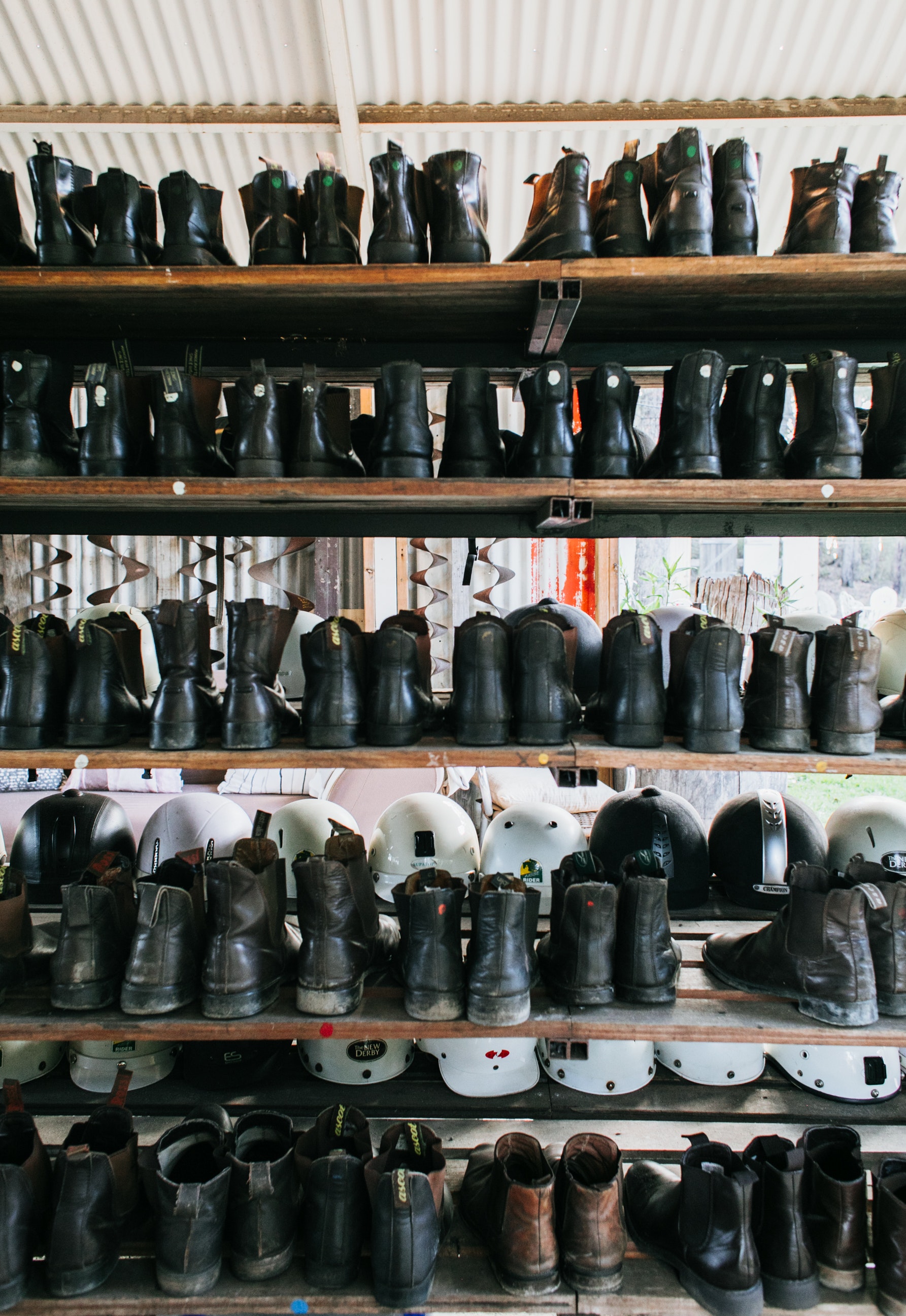 Leather Shoe Repair: Protecting Your Leather Shoes from Aging